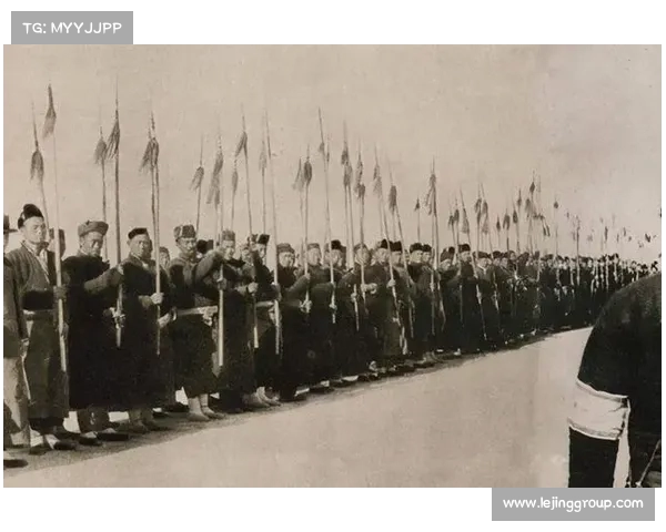 从地主到抗日英雄：毛主席与大地主旅长的对话揭示了什么？